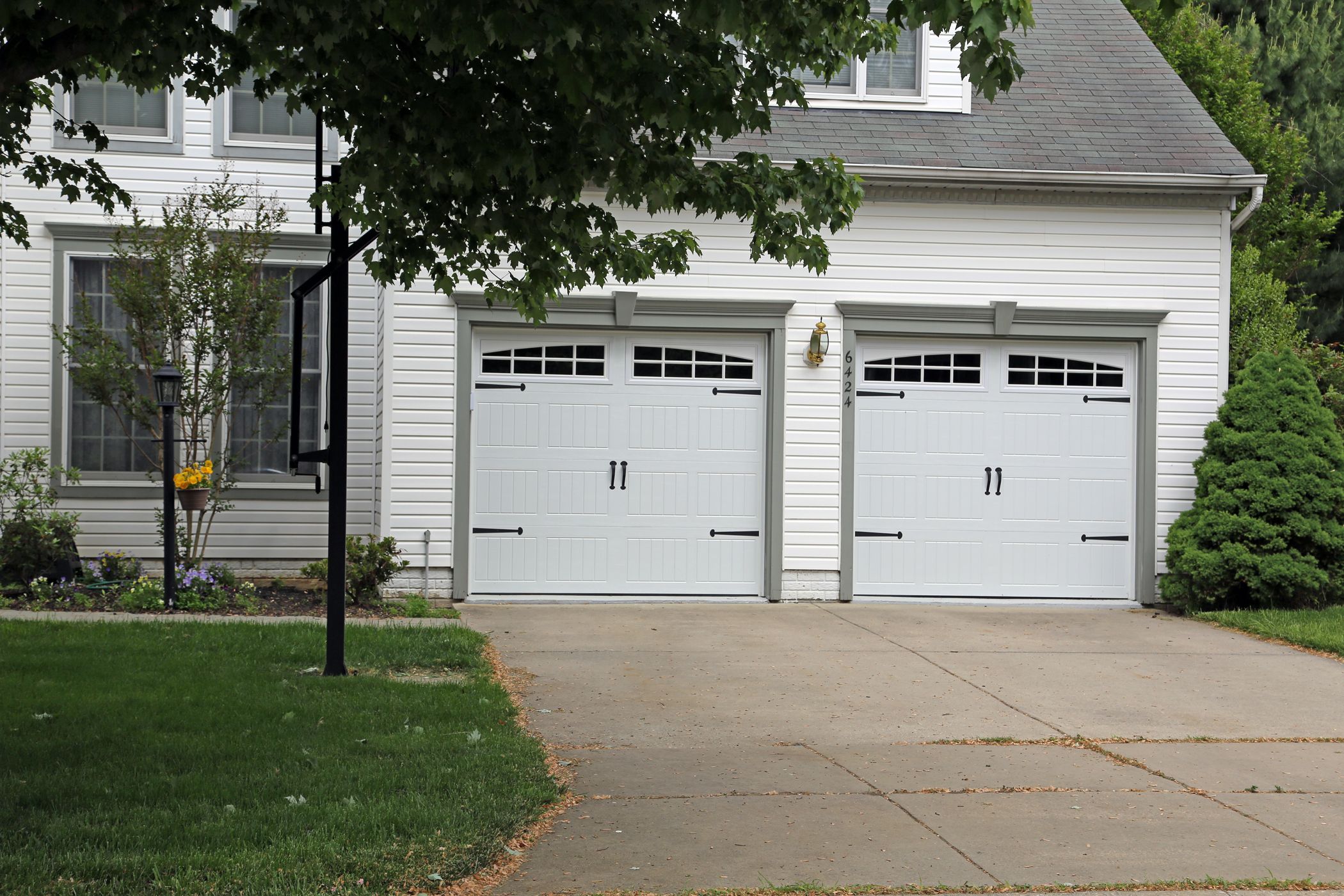 residential garage door company